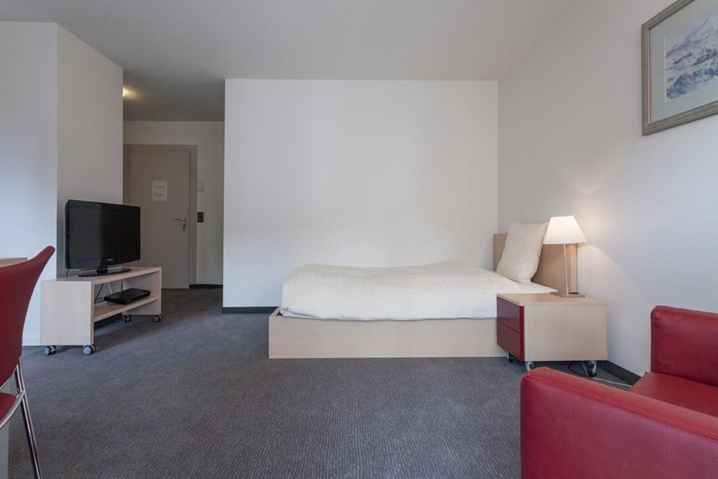 Ema House Serviced Apartments Seefeld Zurich Room photo